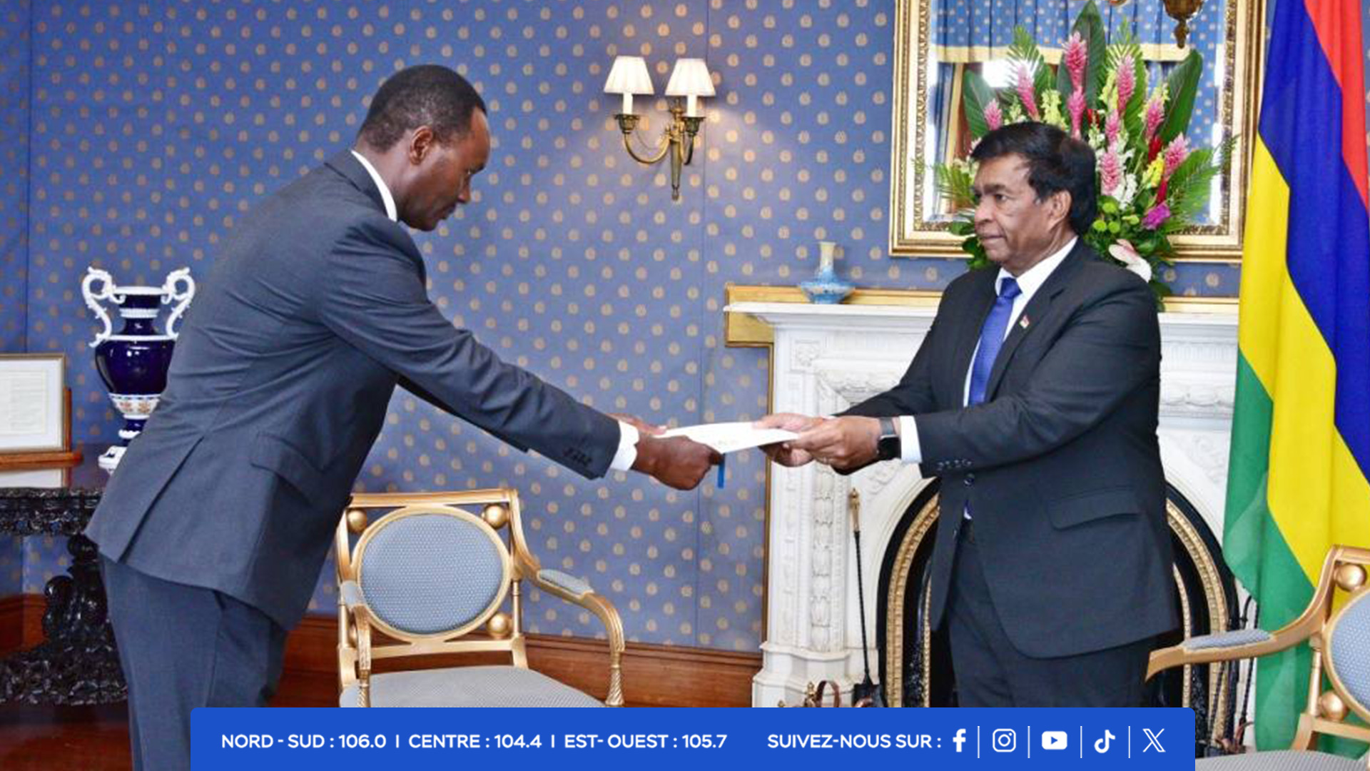 Le nouveau Haut-Commissaire du Rwanda a présenté mardi sa lettre de créance à Pradeep Roopun Le nouveau Haut-Commissaire du Rwanda a présenté mardi sa lettre de créance à Pradeep Roopun